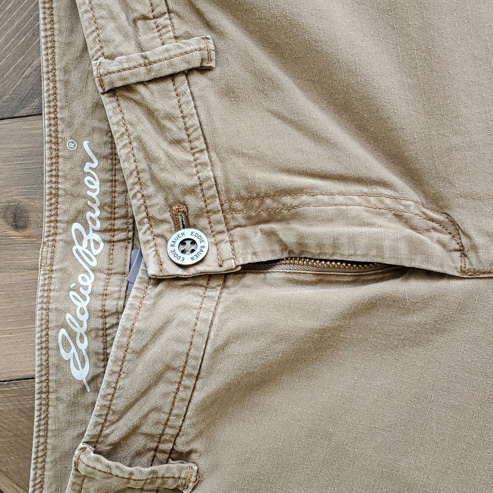 Eddie Bauer Capri